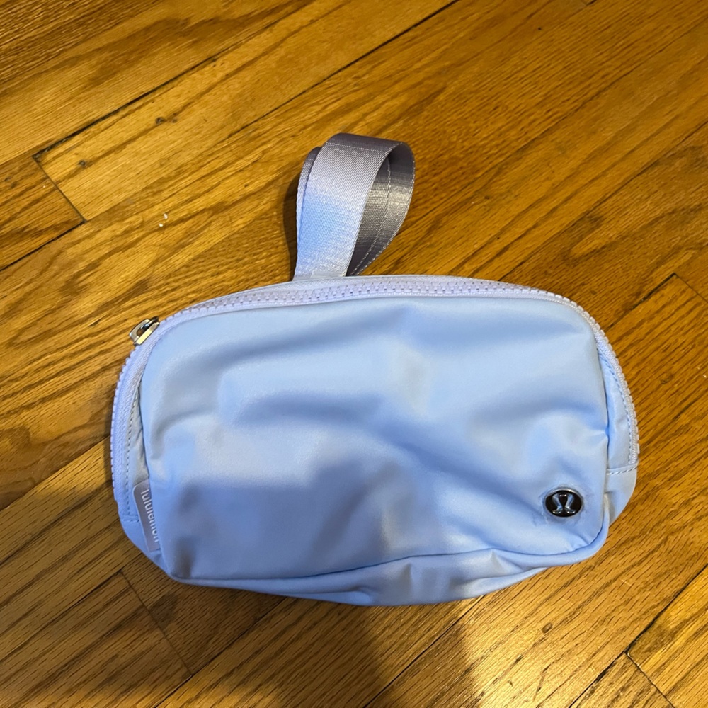 Lululemon belt bag